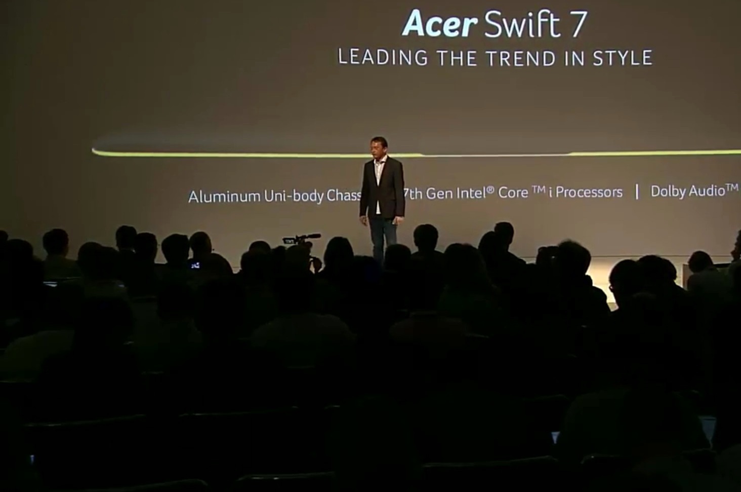 Acer представила Swift 7 - самый тонкий ноутбук в мире